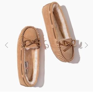 Minnetonka Cinnamon Moccasins